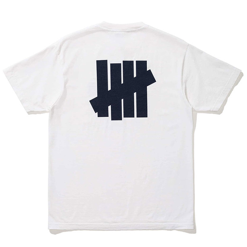 UNDEFEATED　Tシャツ　半袖　夏着　トップス　メンズ/レディース　ファッション