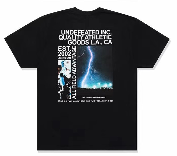 UNDEFEATED　Tシャツ　半袖　夏着　トップス　メンズ/レディース　ファッション