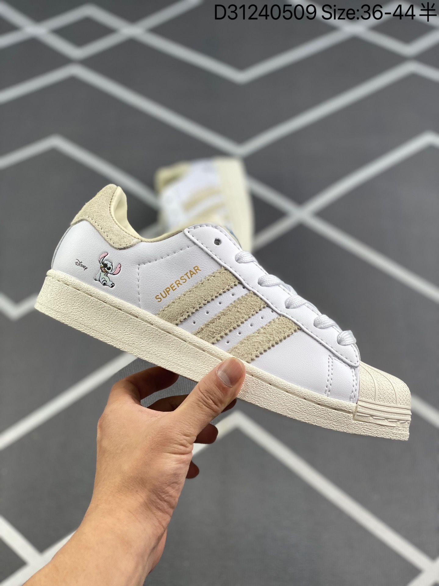 スニーカー  adidas Originals Superstar　靴　ファッションシューズ   何でも似合う