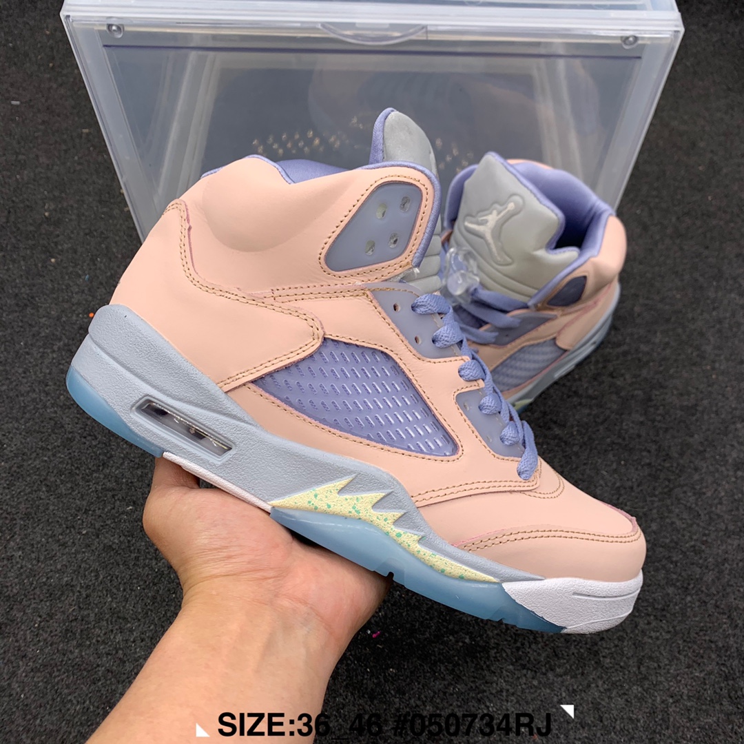 スニーカー   Air Jordan 5  靴　ファッションシューズ   何でも似合う