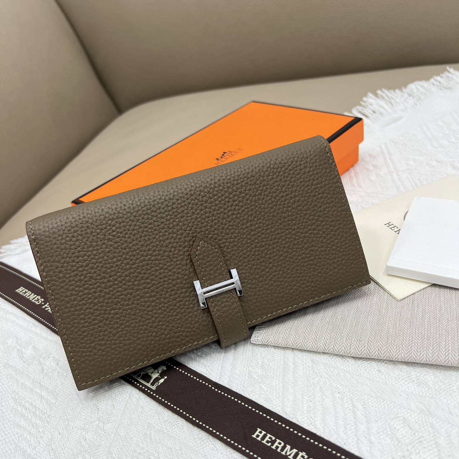 Hermes Constance　レディース財布　カードホルダー　小銭入れ財布　ブランドバッグ