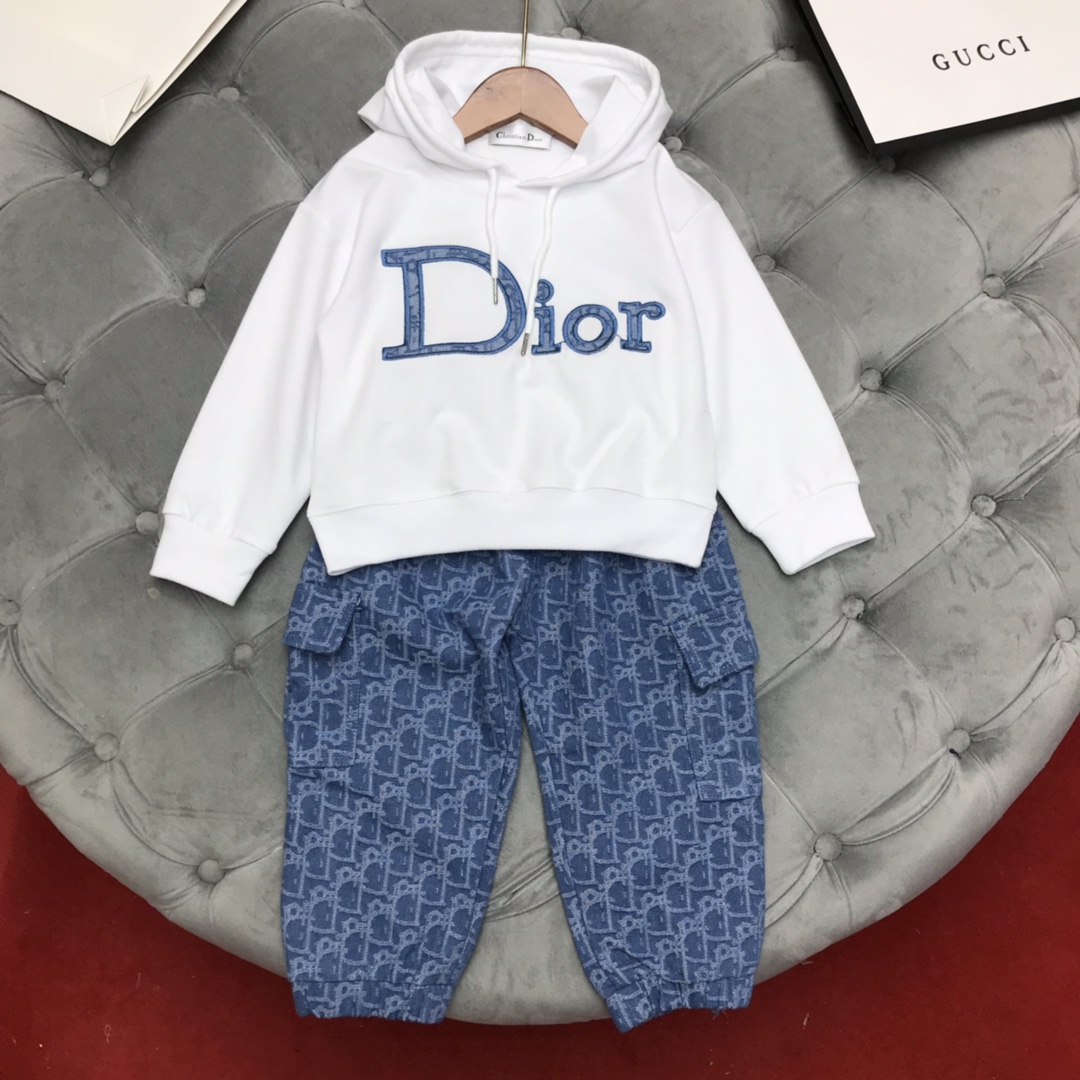 Dior 【ディオール】子供服　セットアップ　 秋  バーカー　90-130cm