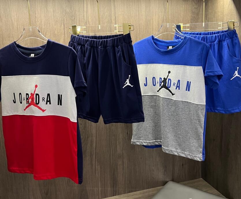 Jordan  半袖　Tシャツ　 トップス　パンツ　セットアップ　上下セット