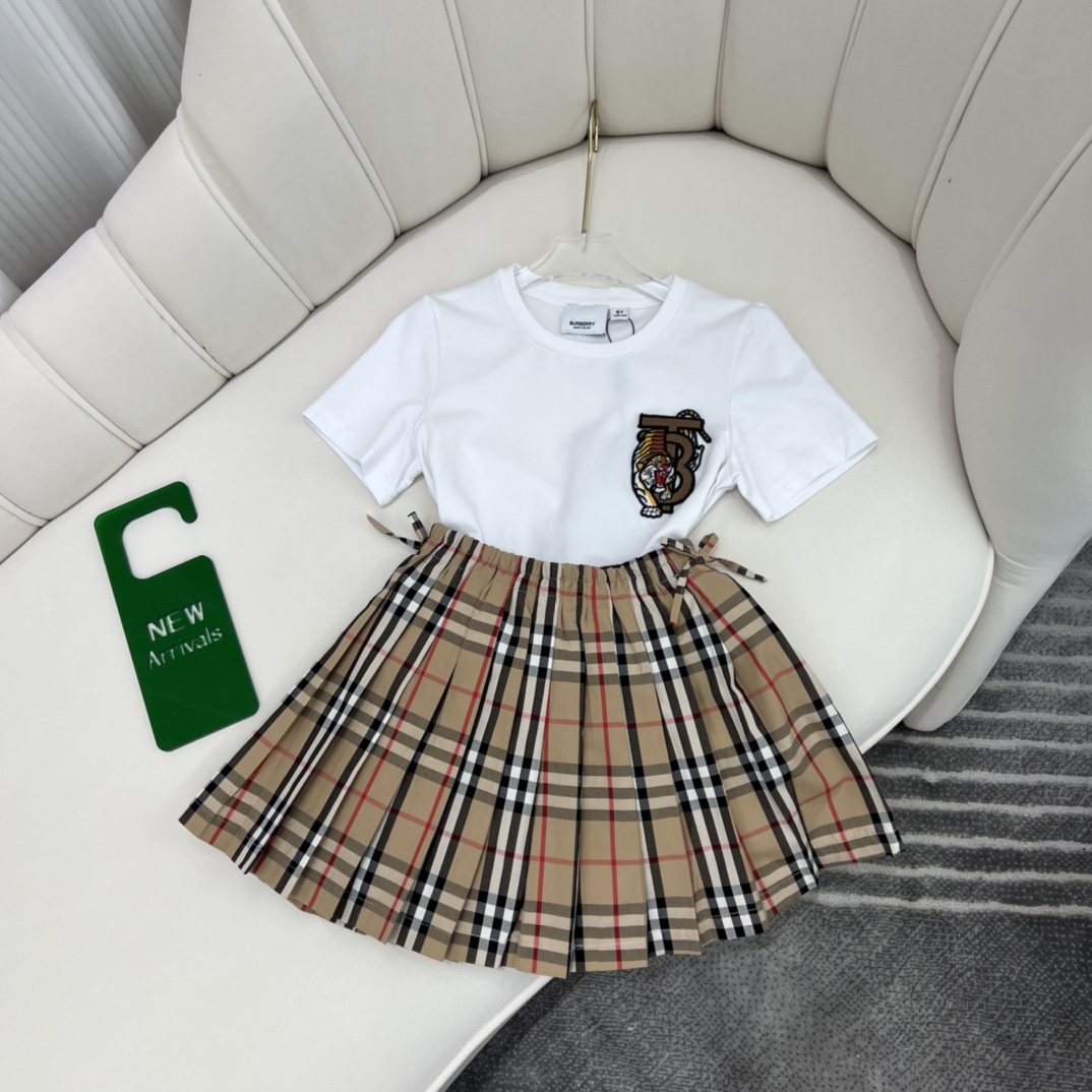 バーバリー Burberry キッズ フォーマルスーツ セットアップ 110