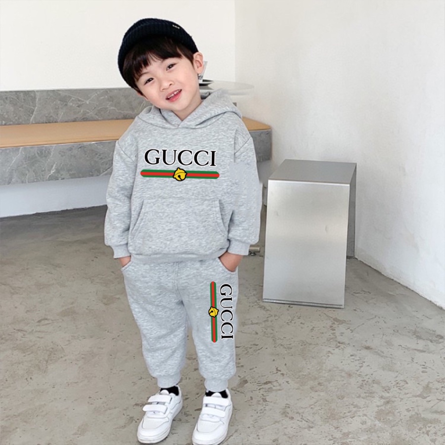 GUCCI【グッチ】 子供服 　秋冬　セットアップ　フーディー +ズボン　100-150cm