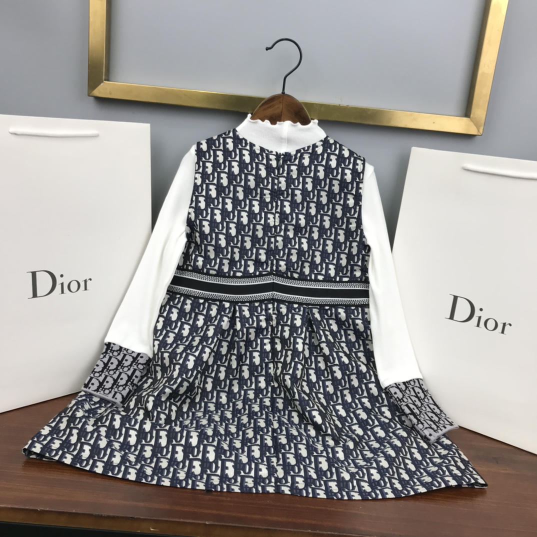 Dior ディオール 子供服 　ガール　秋冬　長袖+ワンピース　100-160cm