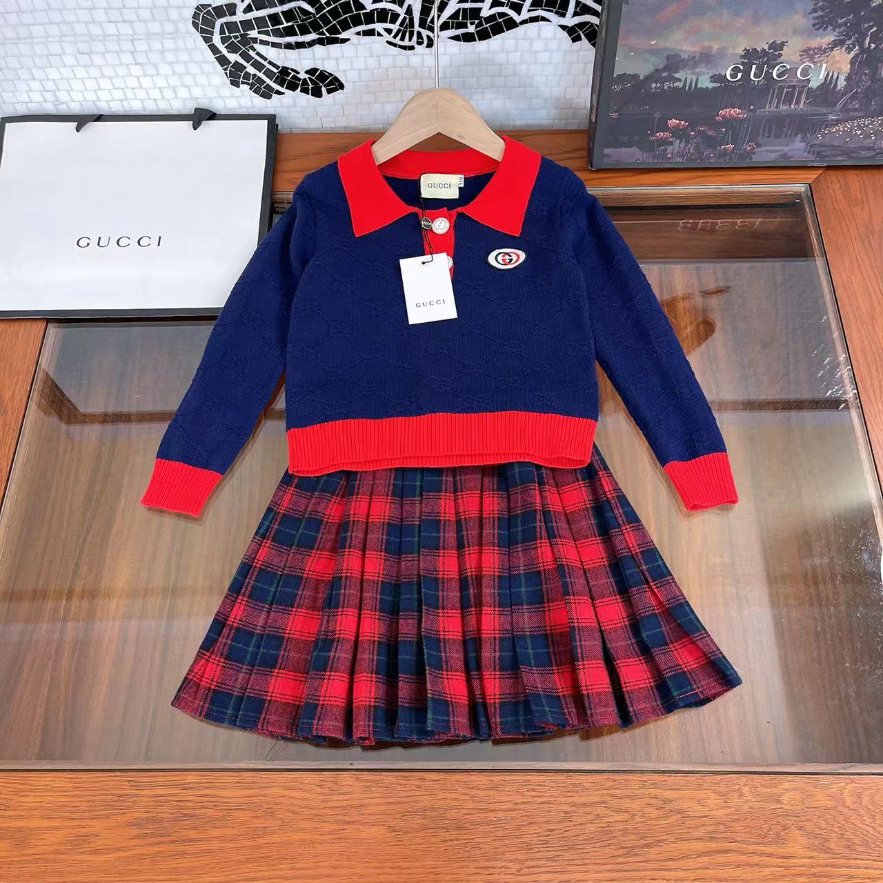 GUCCI【グッチ】 子供服　セットアップ　セーター＋スカート　秋冬　110-160cm