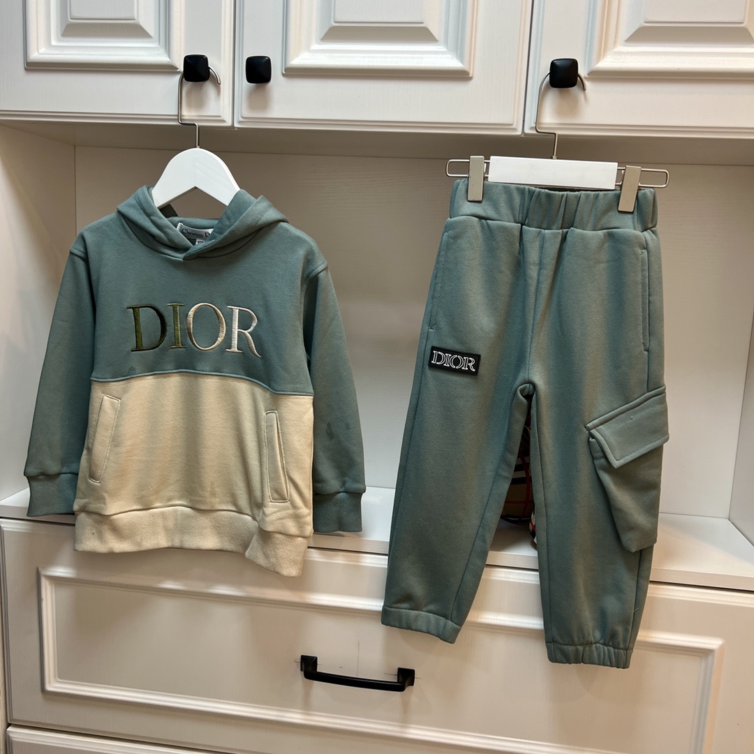 Dior ディオール   子供服　セットアップ　フーディー+パンツ　秋冬　90-150cm