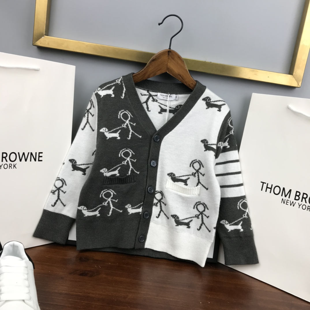 トムブラウン  THOM BROWNE    子供服　セーター　秋冬　 100-160cm